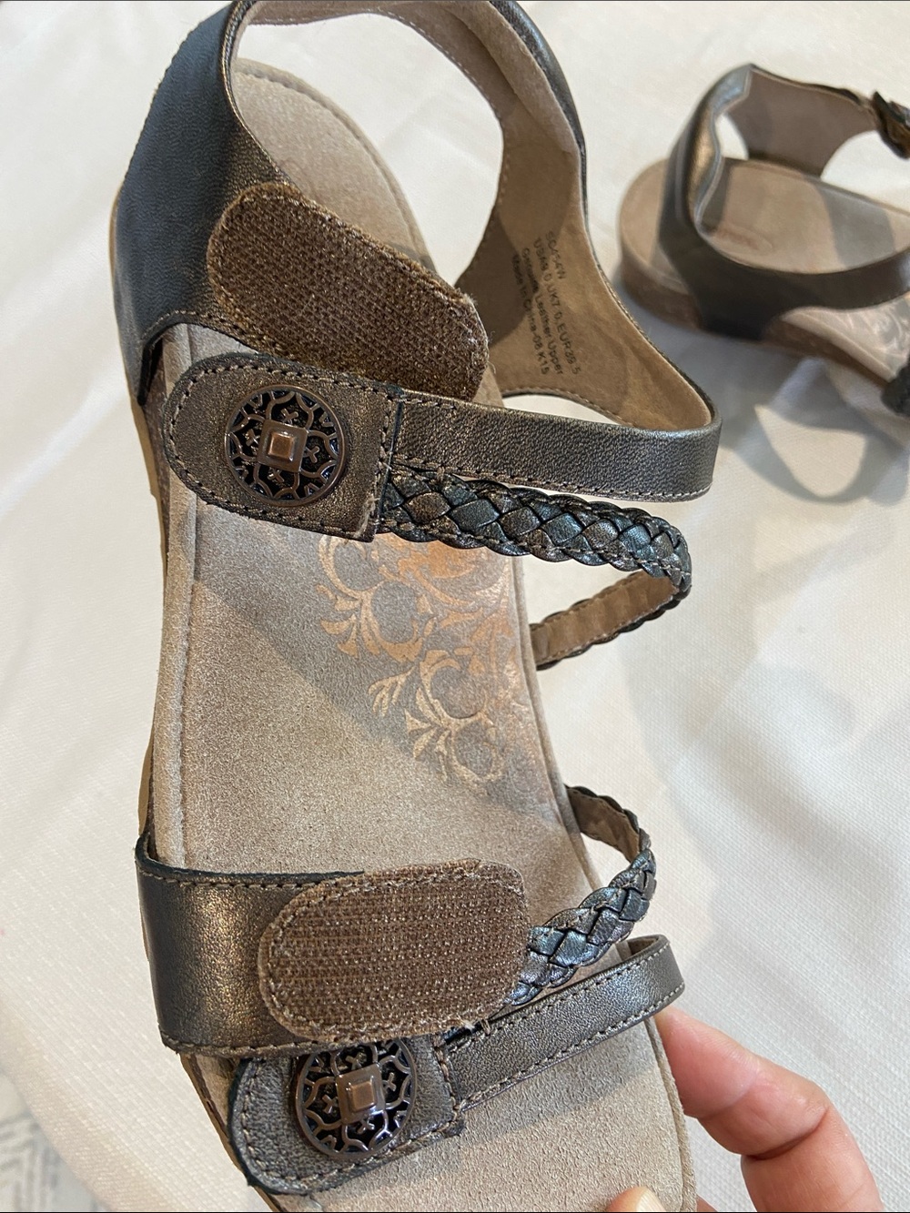 Aetrex Comfort Braided-Strap Brown Women's Sandals. Size 9 - Picture 10 of 10